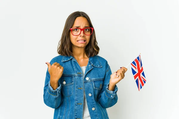 Jonge Latijnse Vrouw Met Een Engelse Vlag Geïsoleerd Witte Achtergrond — Stockfoto