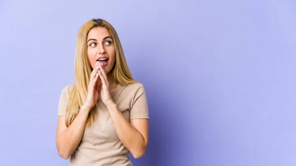 Giovane Donna Caucasica Bionda Che Inventa Piano Mente Creando Idea — Foto Stock