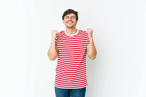 Jovem Homem Legal Celebrando Uma Vitória Paixão Entusiasmo Expressão Feliz — Fotografia de Stock