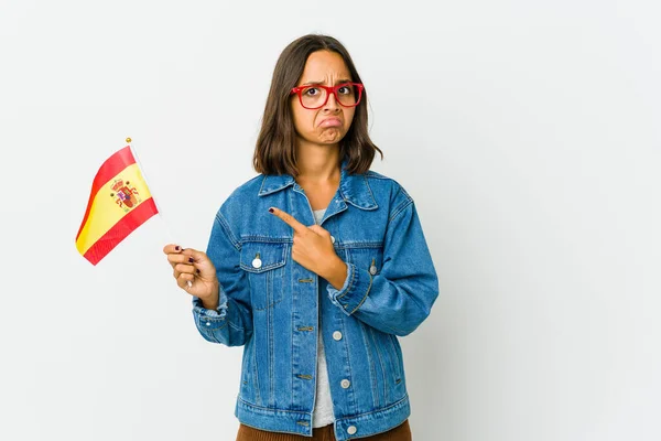 Mujer Española Joven Sosteniendo Una Bandera Aislada Puntos Fondo Blanco — Foto de Stock