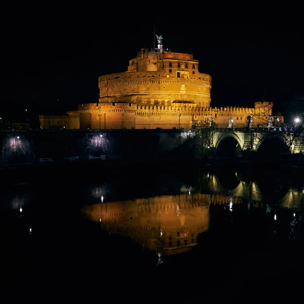 Castel Sant Angelo Roma Noite Refletida Rio — Fotografia de Stock