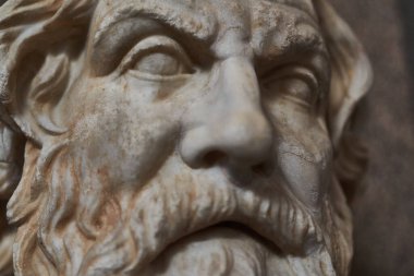 İtalya, Roma 'daki Vatikan Müzesi' nde bulunan Herkül bronz heykeli