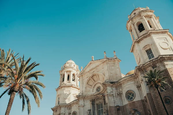 Iglesia Con Palmeras Día Soleado Claro Cádiz España — Foto de Stock