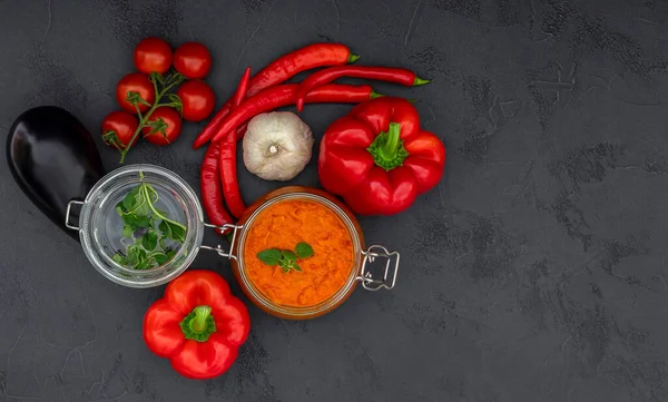 Traditional autumn Balkan spread Ajvar, malidzano or pinjur. — Stock Photo, Image