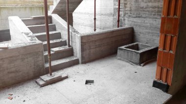 İnşaat alanı - çalışma devam ediyor