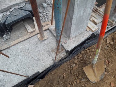 Yazın inşaat sahasında çalışma devam ediyor - iş