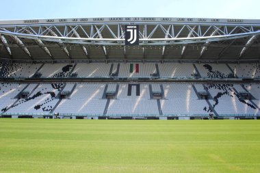 Juventus Stadyumu boş - oyunun başlangıcı veya sonu (Coronavirus)