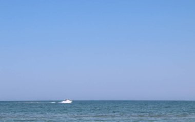 Hızlı tekne yolculuğu - Denizde VIP.