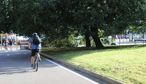 Ride Bicycle City Park — Stock Photo, Image