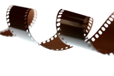 Bir ışık kutusundaki işlenmemiş fotoğraf filminin soyut hali 