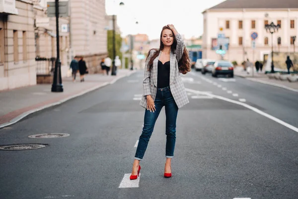 Girl Jacket Long Hair Walks Old City Beautiful Girl Smiles — Stock Photo, Image