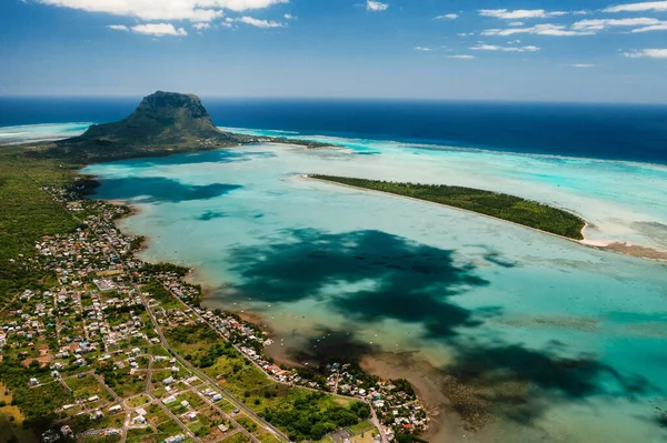 Flygfoto Över Berget Morne Brabant Som Finns Med Unescos Världsarvslista — Stockfoto