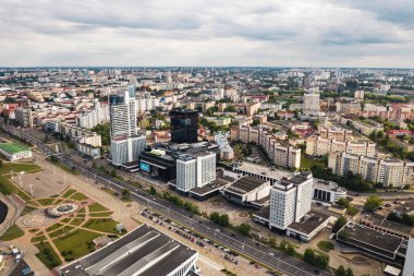 Minsk.Pobediteley Bulvarı 'nın tepesinden bak. Minsk.Belarus.Belarus..