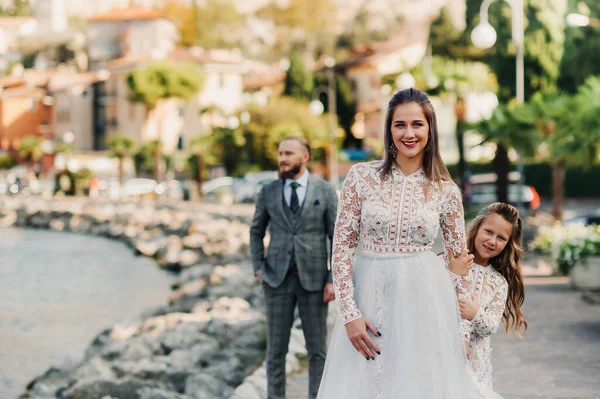 Italien Gardasee Schöne Familie Ufer Des Gardasees Italien Fuße Der — Stockfoto