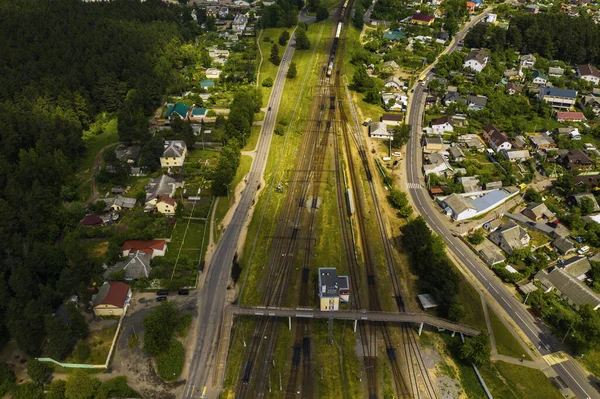 Flygfoto Järnvägsspår Och Bilar Ovanifrån Bilar Och Järnvägar Minsk Vitryssland — Stockfoto