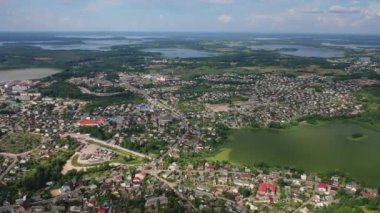 Yazın Braslav şehrinin en iyi manzarası, Vitebsk bölgesi, Belarus.