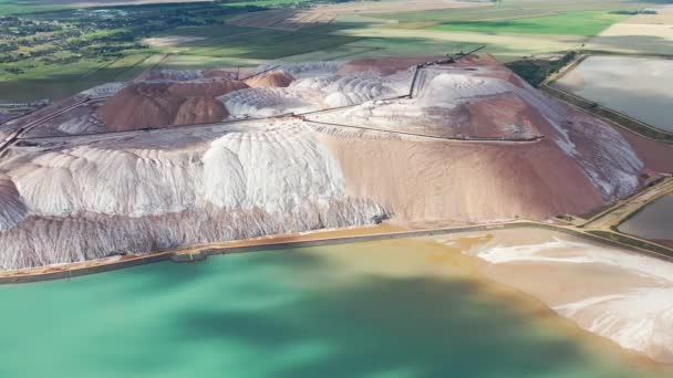 Montagne Prodotti Produzione Sale Potassio Serbatoi Artificiali Montagne Salate Vicino — Video Stock