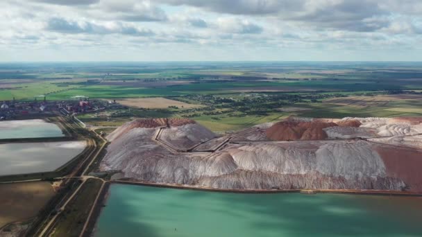 Montagne Prodotti Produzione Sale Potassio Serbatoi Artificiali Montagne Salate Vicino — Video Stock