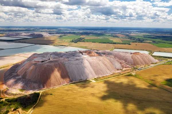 Montanhas Produtos Para Produção Sal Potássio Reservatórios Artificiais Montanhas Sal — Fotografia de Stock