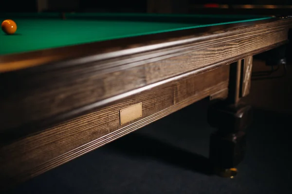 Pied Décoratif Chêne Une Table Billard Semble Cher — Photo