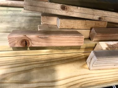 Ahşap metal boruların prototipini çıkarmak için mühendislik malzemeleri ve daha fazlası.