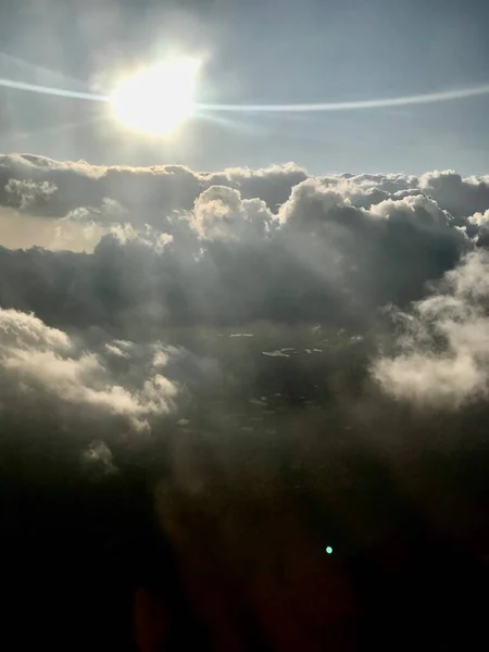 Voando Acima Das Nuvens Celestiais — Fotografia de Stock