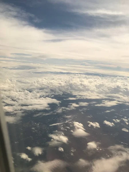 Voando Acima Das Nuvens Celestiais — Fotografia de Stock