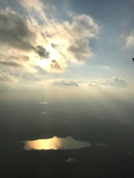 Über Den Himmlischen Wolken Fliegen — Stockfoto