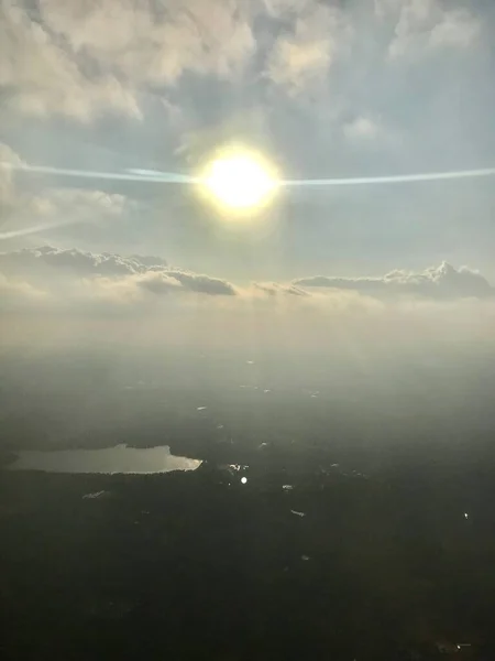 Über Den Himmlischen Wolken Fliegen — Stockfoto