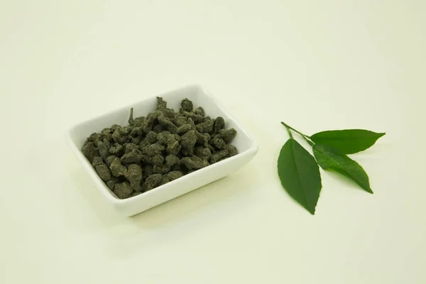 Chinesischer Grüner Tee Ginseng Tee Xiao Zhong Zitronenblatt Isoliert Einer — Stockfoto