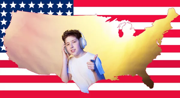 Pozitív Érzelmek Fogalma Egy Fiatalember Élvezi Életet Kollázs Amerikai Zászló — Stock Fotó