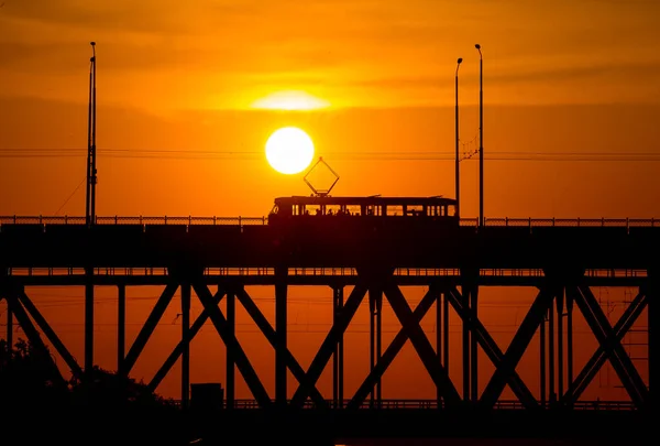 Vue Sur Pont Sur Rivière Dnipro Coucher Soleil Soleil Couchant — Photo