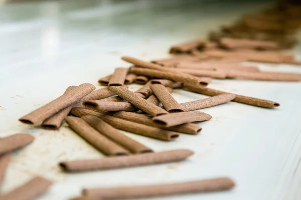 Fábrica Doces Processo Produção Doces Correia Transportadora Com Doces Nela — Fotografia de Stock