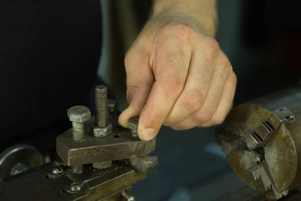 Working Lathe Preparing Setting Machine Hands Master — Stock Photo, Image