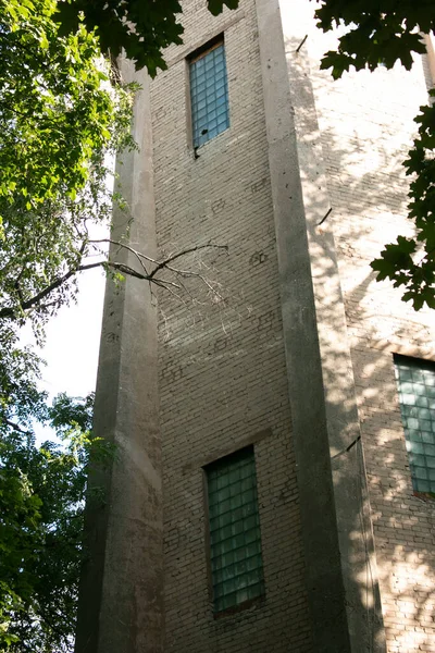 Παλιός Πύργος Νερού Κατασκευή Των Αρχών Του 20Ου Αιώνα — Φωτογραφία Αρχείου