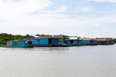 Ağustos: 29: 2018 - Siem Reap, Kamboçya - köy Tonle Sap Gölü üzerinde yüzer. Siem Reap Kamboçya.