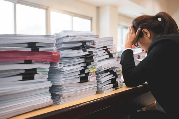 Office Woman Worker Distressed Lot Paperwork Her Desk — Stock Photo, Image
