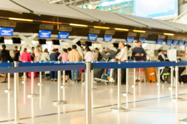 Yolcu iade satır tatil havaalanında.