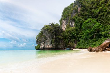 Koh Hong adası Krabi mavi ile güzel plaj ve okyanus Amazing.