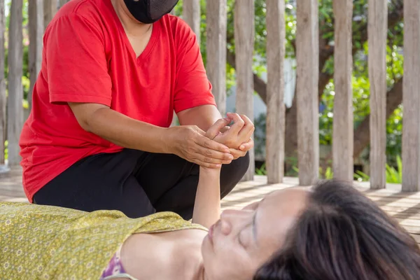 Woman Relaxation Having Thai Massage Her Hand Outdoor Spa — Stock Photo, Image