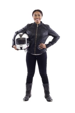 Araba yarışçısı, motosiklet motosiklet veya bir dublörü kask tutarak kendine güvenen güçlü siyah erkek. Aşırı motorsporları cesur bir kadın resmedip feminizm görüntü tasvir.