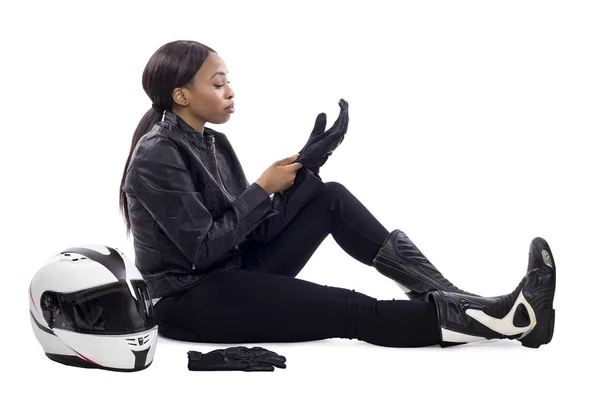 Mujer Negra Corredora Motorista Doble Acrobacias Sentada Con Casco Equipo —  Fotos de Stock