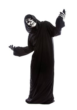 İfadeleri Halloween kılık, el hareketi beyaz arka plan üzerinde siyah bir elbise giyen bir iskelet azrail şaşkın