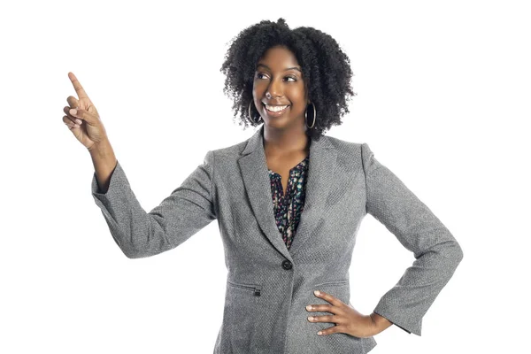 Schwarzafrikanisch Amerikanische Geschäftsfrau Isoliert Auf Weißem Hintergrund Werbung Und Zeigt — Stockfoto
