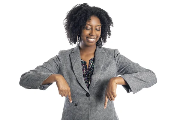 Siyah Afrikalı Amerikalı Kadın Kadını Beyaz Bir Arka Plan Reklam — Stok fotoğraf