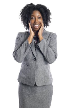 Siyah Afrikalı Amerikalı kadın iş kadını beyaz bir arka plan üzerinde izole görünümlü şaşırttı