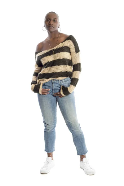 Svart Afrikansk Amerikansk Kvinnlig Mode Modell Klädd Vårstil Ull Sticka — Stockfoto