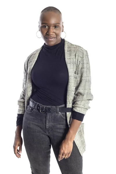 Donna Afroamericana Nera Che Guarda Fiducioso Mentre Indossa Abbigliamento Casual — Foto Stock