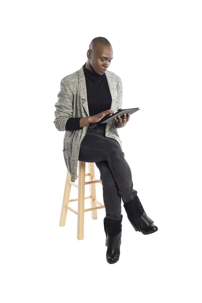 Black African American Female Teacher Preparing Her Course Lessons Online — Stock Photo, Image