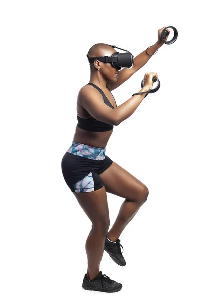 Спортсменка Чорношкіра Жінка Грає Відеогру Прикидаючись Робить Сходження Гору Віртуальній — стокове фото